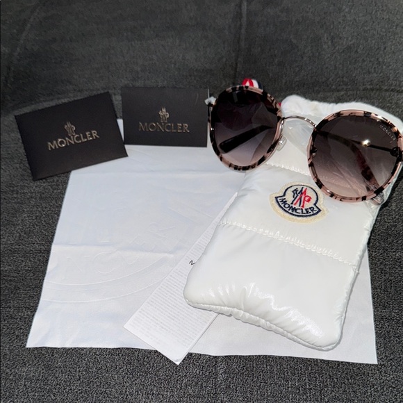 ✨BRAND NEW✨MONCLER Tortoise Sunglasses - Picture 1 of 12